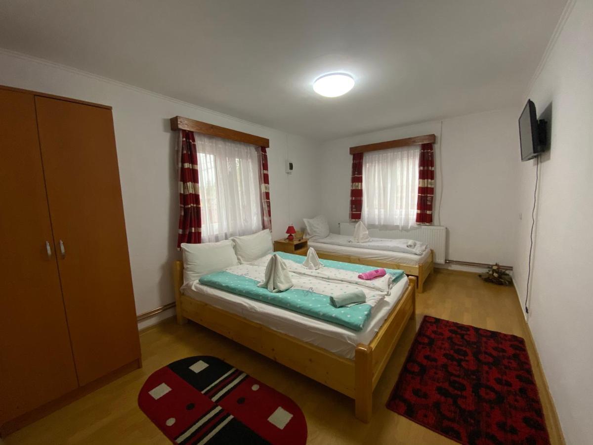 Dobra Haz Hotel Covasna Luaran gambar
